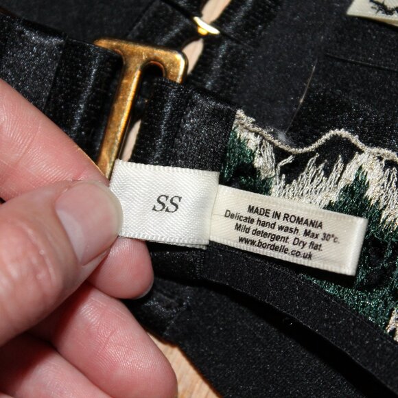 Bordelle Wilde Ouvert Collar Bra Belt Thong Garter SET SS XS green black gold - Picture 12 of 14